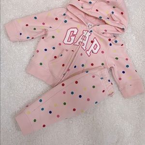 Baby Gap Sweat pants with hoodie, size 6-12 months